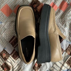 VAGABOND CARLA PLATFORM LOAFER (LARK)